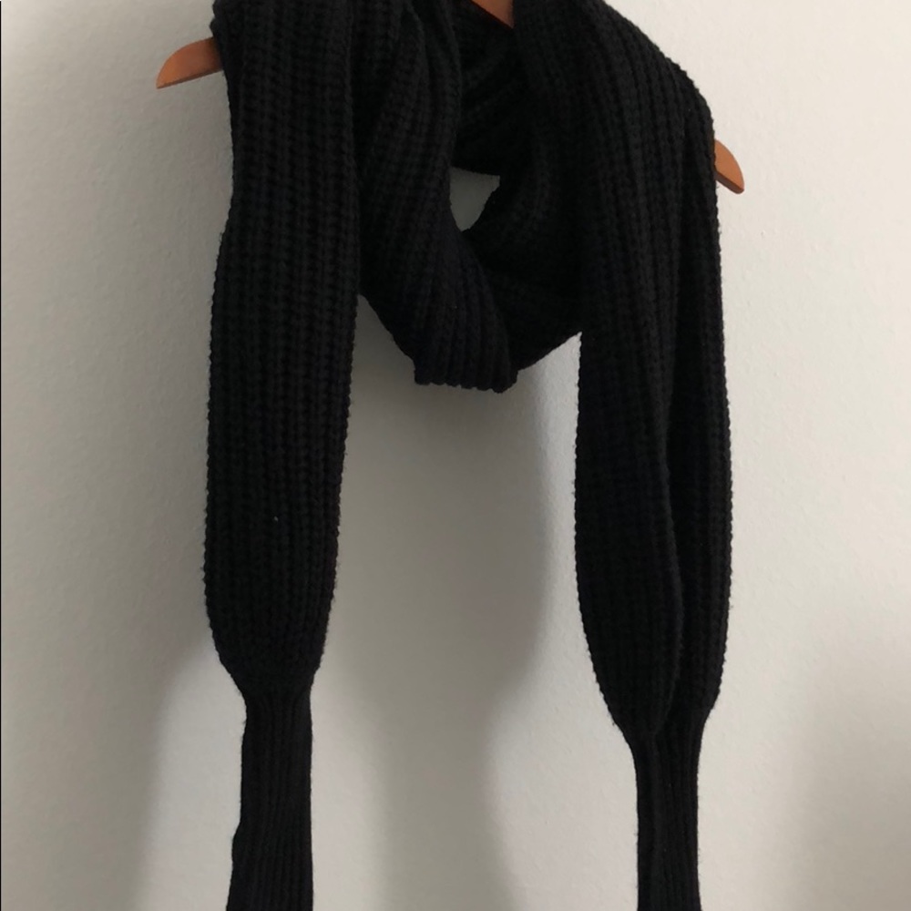 Chunky Infinity Sweater Wrap... - image 2